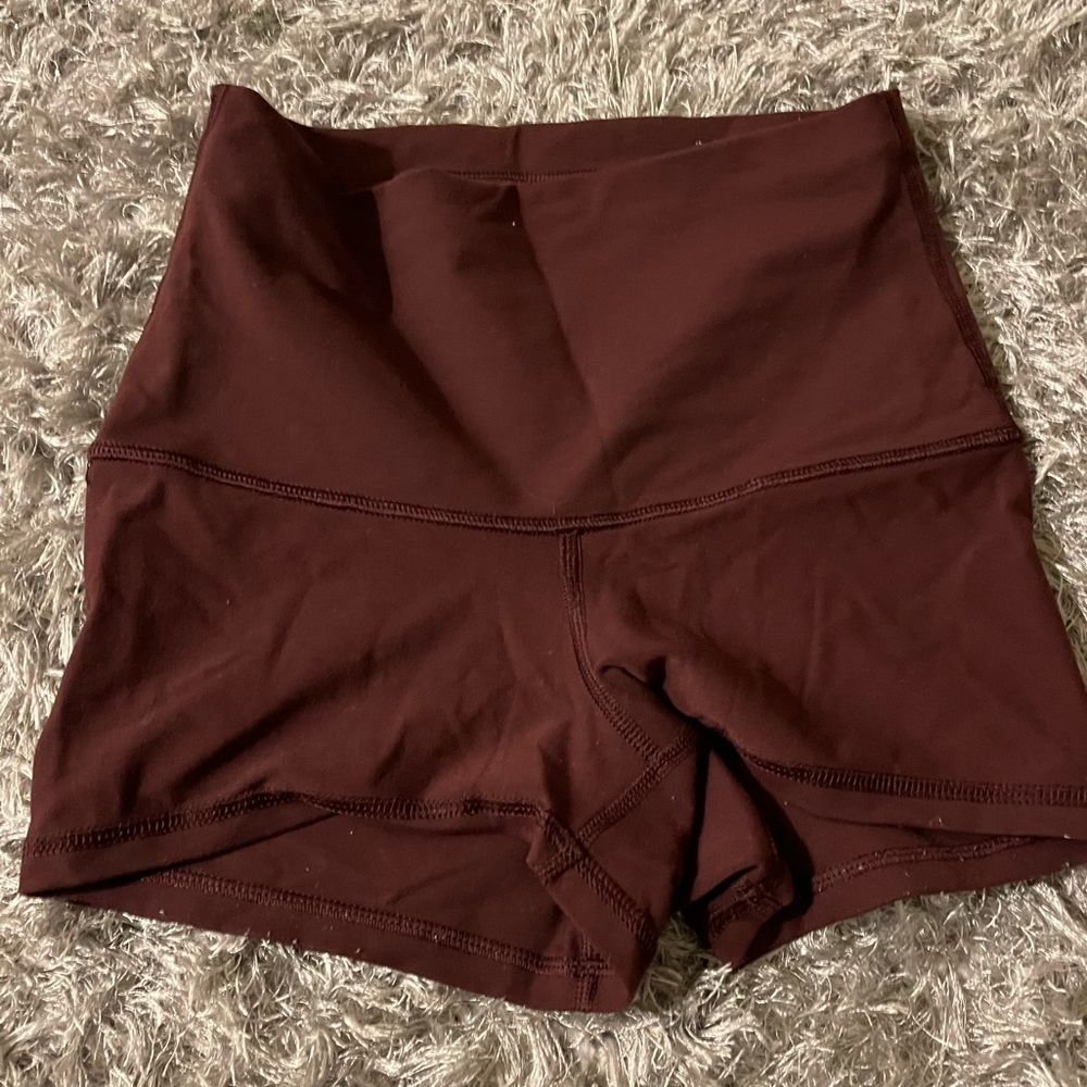 Lululemon Luon Wunder Under Shorts Size 4 2” Inseam